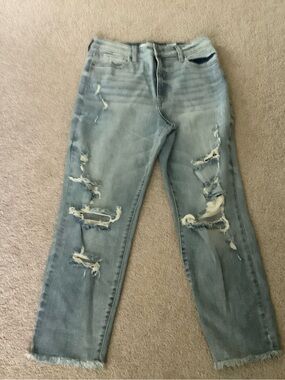 Light Wash Distressed Boyfriend Jeans - Casual Relaxed Fit